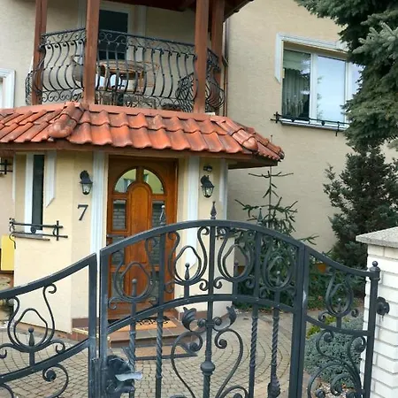 Deluxe 2 Apartment